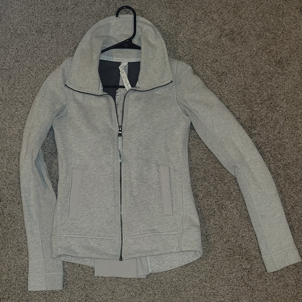 Lululemon en route jacket